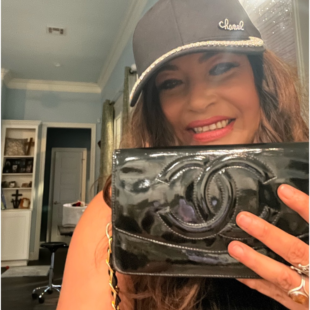 Strawberry 🍓 Share Show Sunday 5:30 Ct PM - Picture 7 of 17